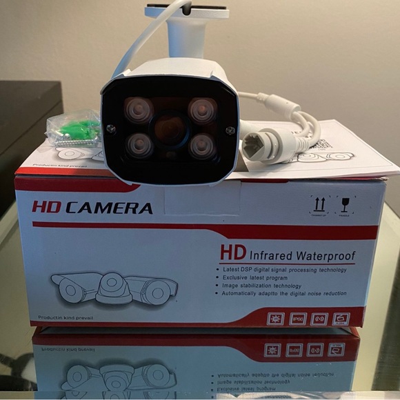 Set of 4 IP Cameras Waterproof Indoor Outdoor Network Day & Night 4 Led Arrays - Picture 5 of 7